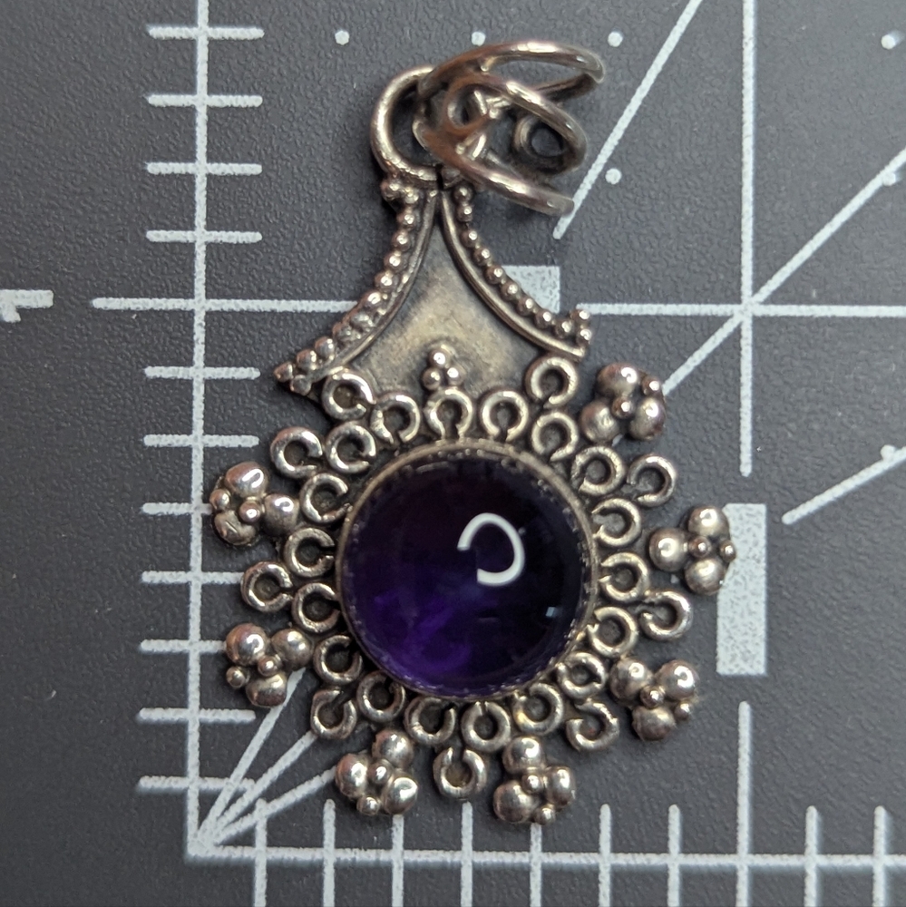 925 Amethyst pendant and earrings